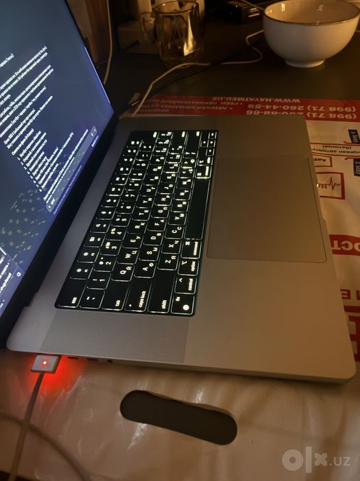 MacBook Pro 16" M1 Pro, 16 ГБ / 1 ТБ, батарея 97%