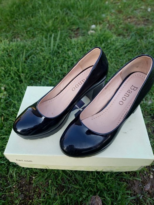 Туфли сатылады. Продаётся