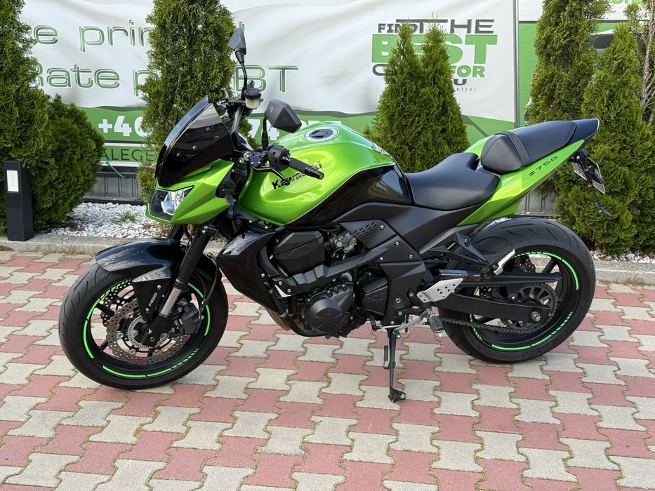 Kawasaki Z 750,Motocicleta este în stare bună,Kilometraj 19.500 km Performanţă 78 kW 106 CP