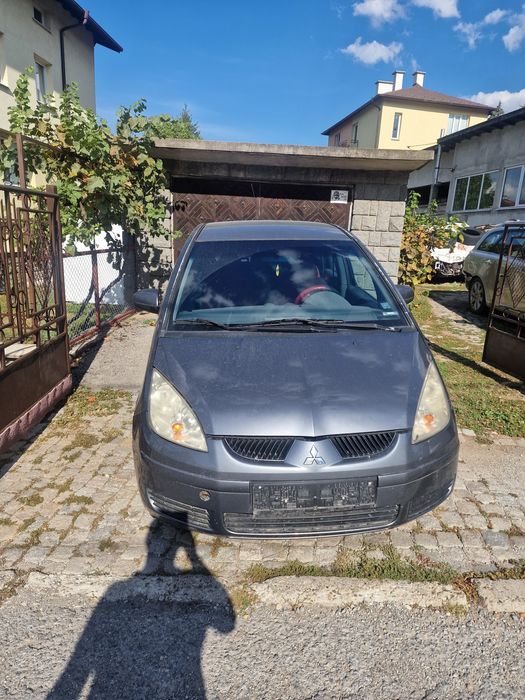 Mitsubishi COLT На Части