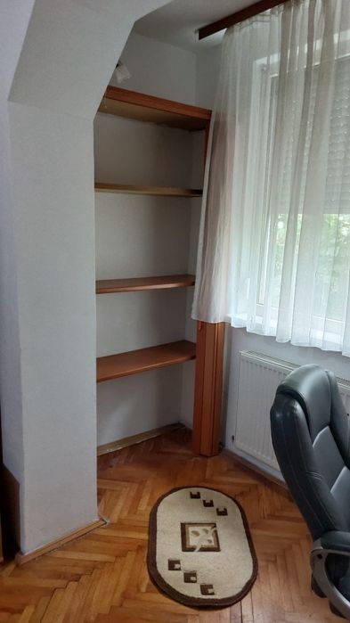 Închiriez apartament
