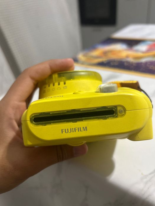 Fujifilm Instax Mini 9 (желтый)