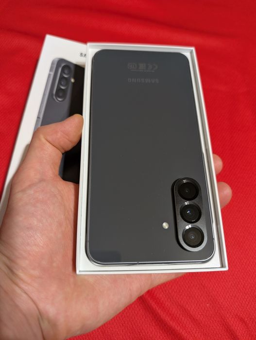 Samsung A56 128 gb Ram 8 5G EAC