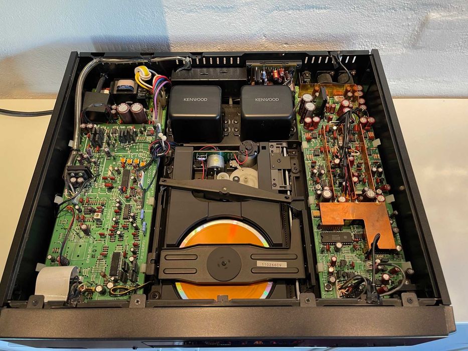 Kenwood L-1000D High-end series