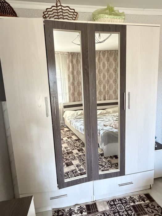 Срочно продам Спальный гарнитур