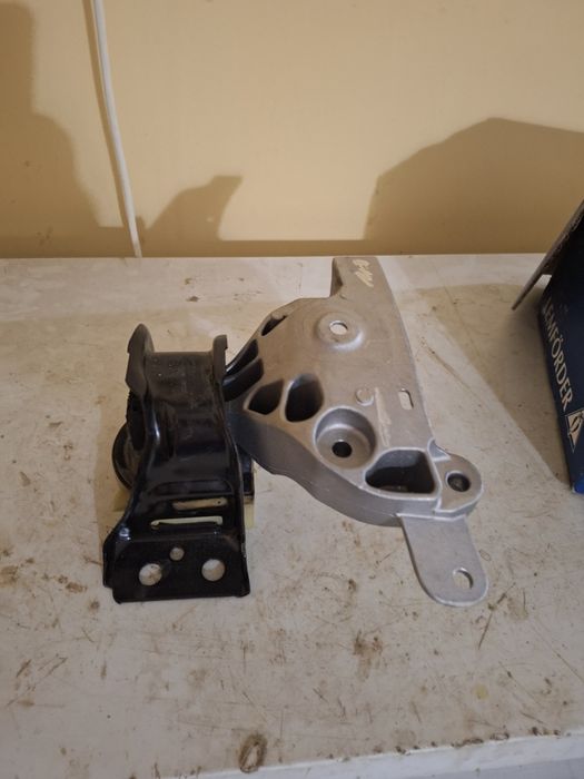 Запчасти на рено дастер