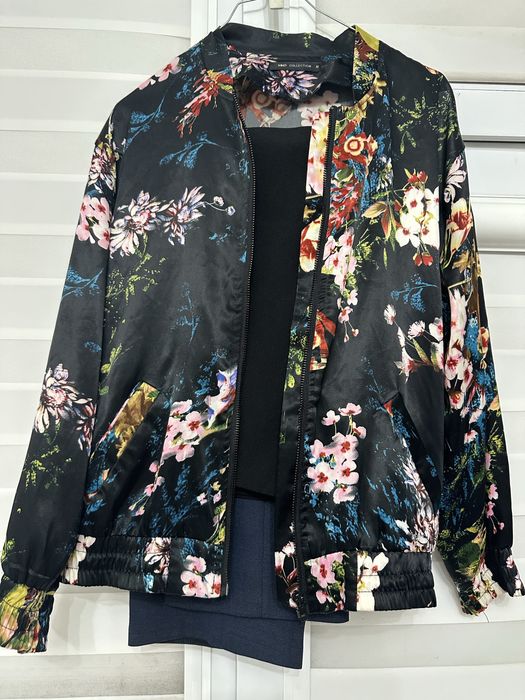 Жұқа бомбер сатылады