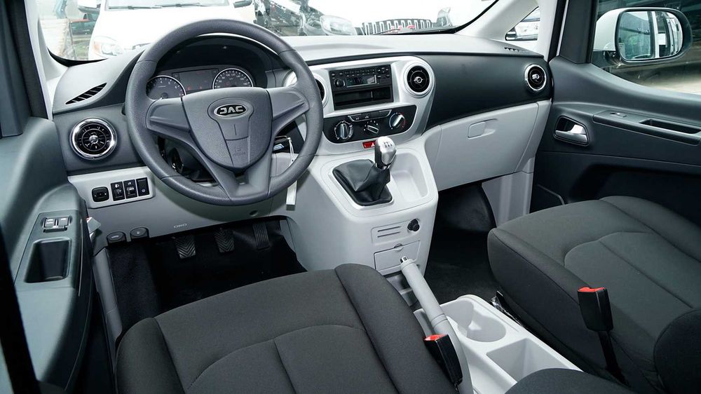 JAC M3 Miniven 2026  salondan