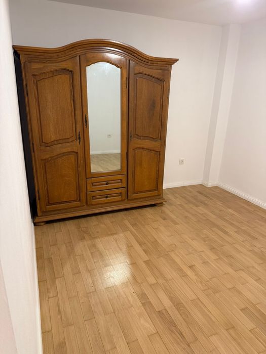 Inchiriez apartament 3 camere Artego