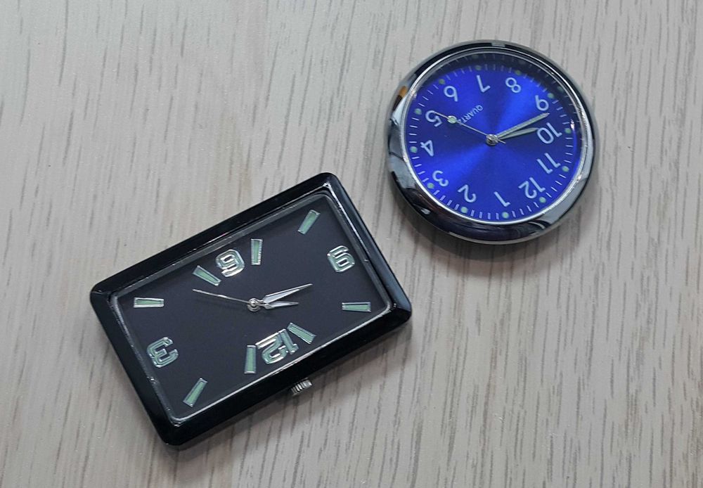 Часовник за кола автомобил офис луминесцентен