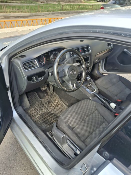 Volkswagen jetta 6  1.4tsi  2014г
