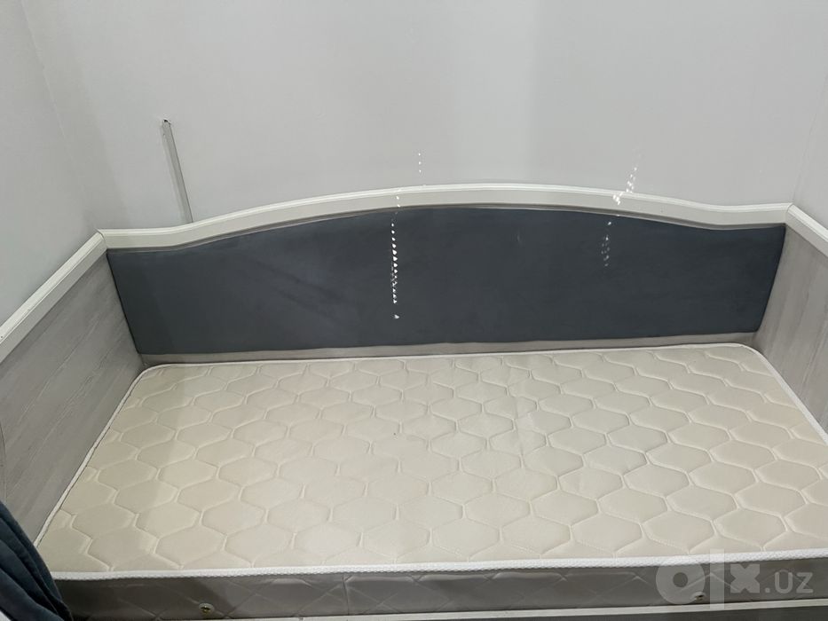 Продантся кровать