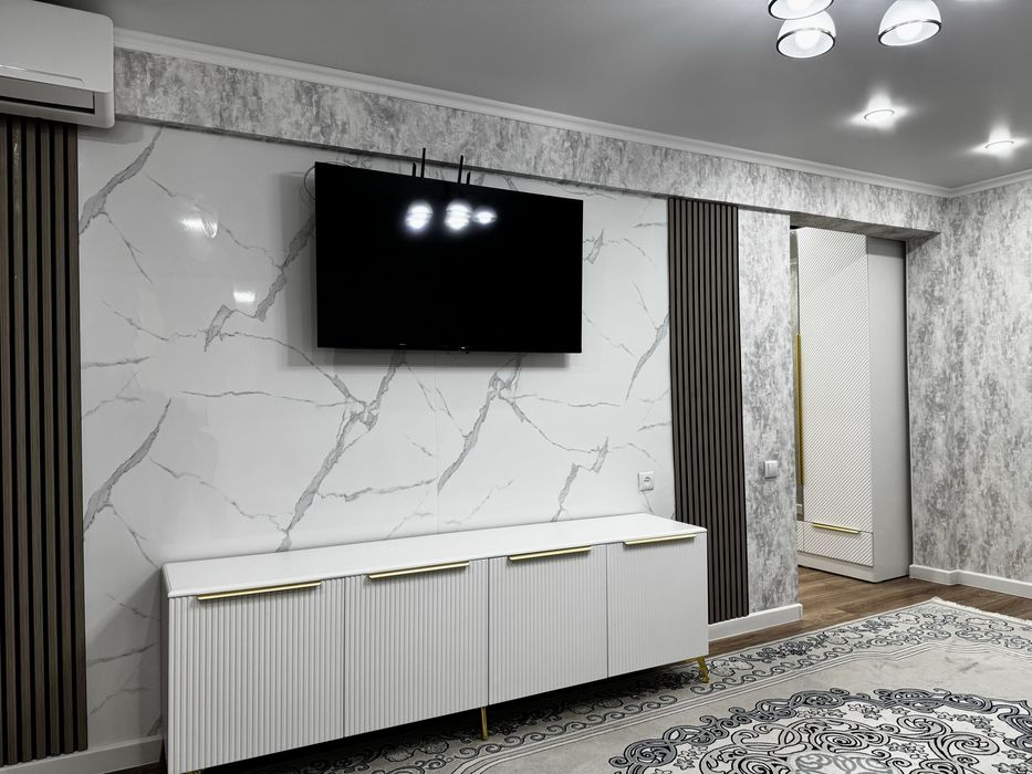 3-комнатная L U X