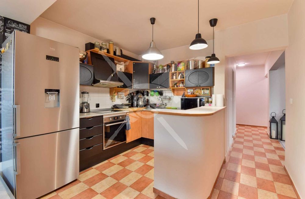 Продава се Тристаен апартамент в София, Лозенец - 100 кв.м за 4680 €/кв.м - Снимка #2