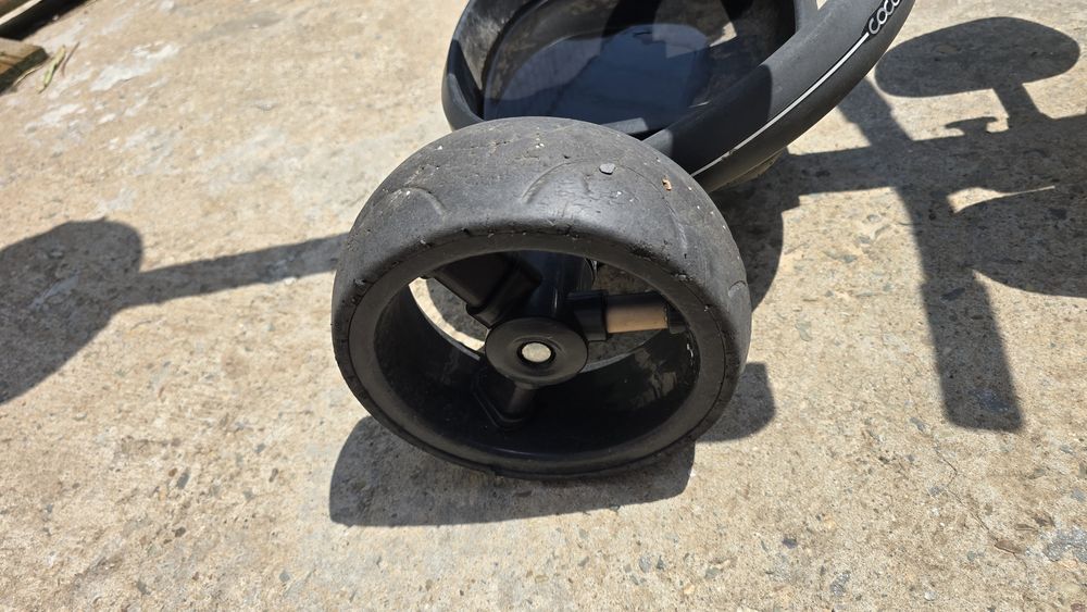 Tricicletă multifuncțională Coccolle Alto, culoare muștar – folosita