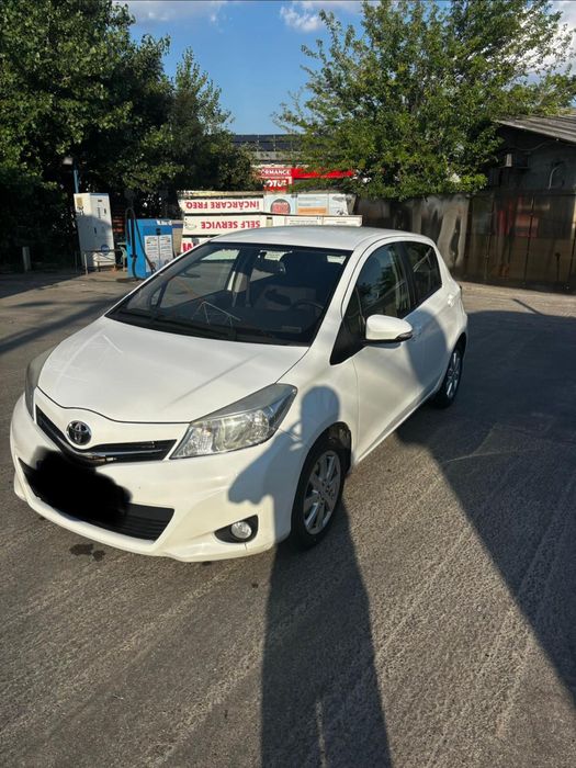 TOYOTA Yaris 2013 — imagine 2