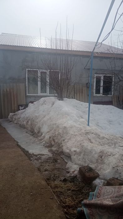 продам 2 дома в одном дворе