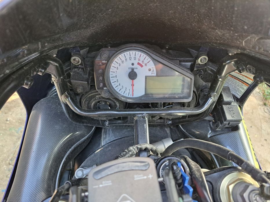 Piese suzuki gsxr k1 750