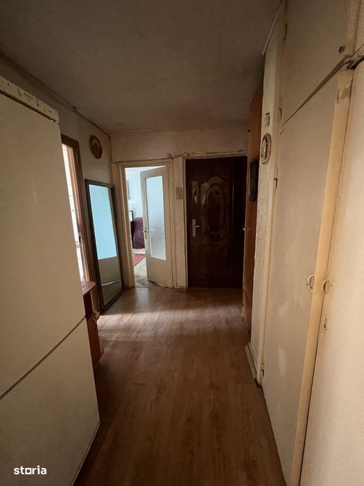 2 decomandate Rovine Cofetăria Damarin 2/4 52 mp