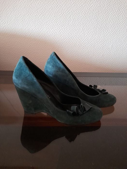 Продам женскую обувь