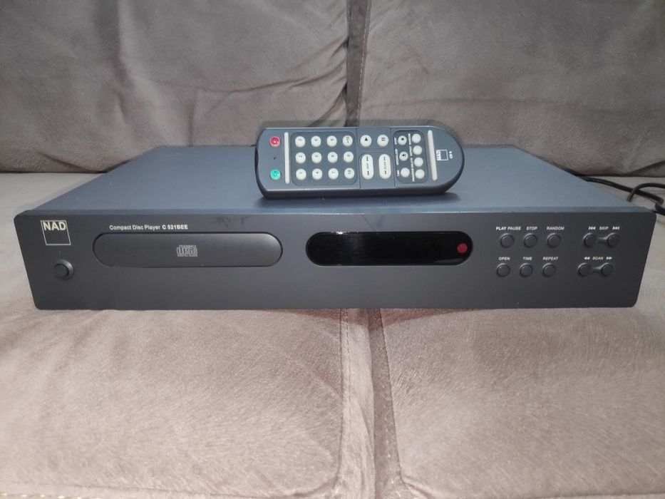 Продавам CD player NAD C 521BEE