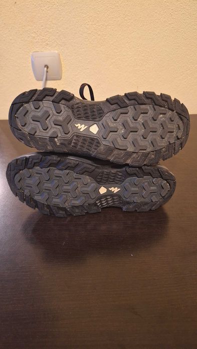 Мъжки зимни туристически обувки Quechua н.42