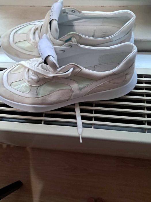 Продавам обувки естествена кожа