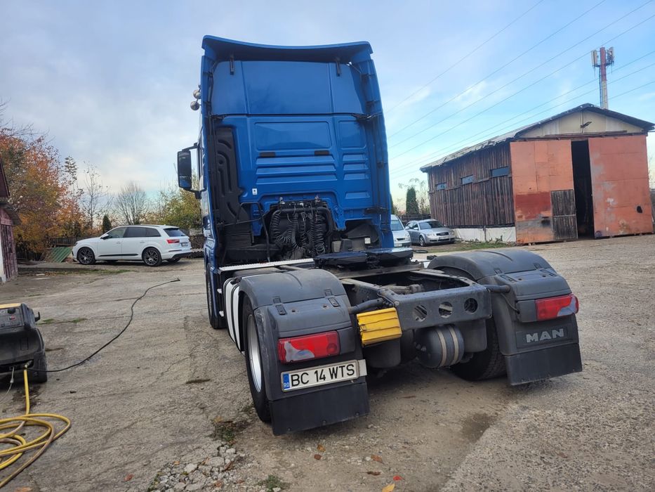 Cap tractor man tgx