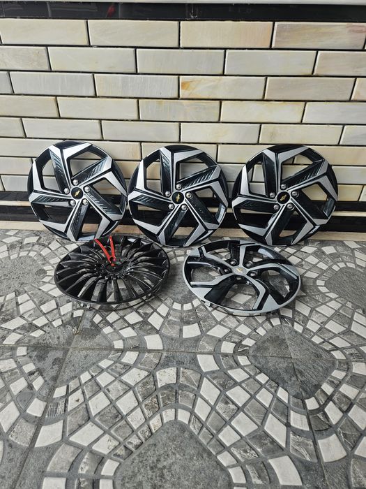 Kalpaklar 14 sotiladi