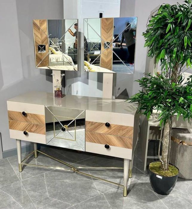 Продаю спальный гарнитур