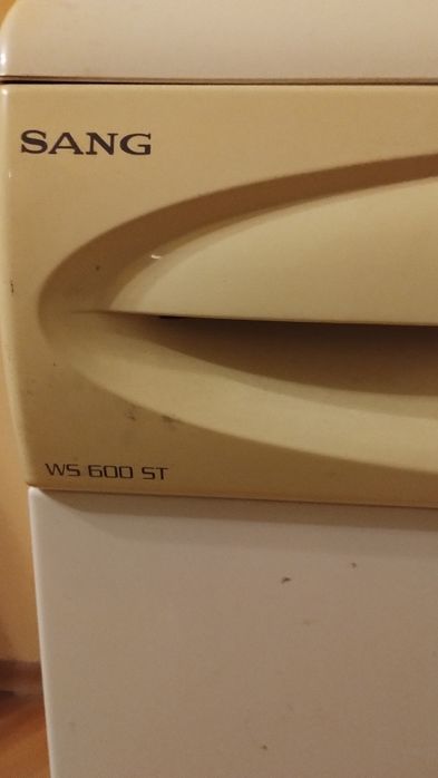 Продавам пералня Sang WS 600 ST