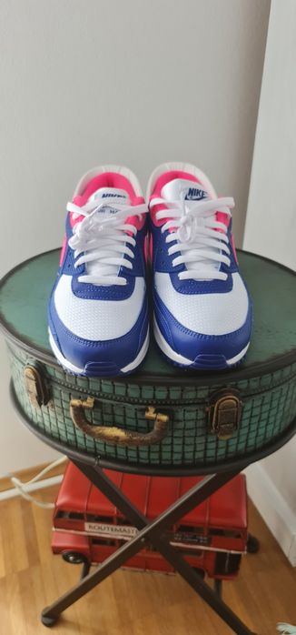 Adidași Nike air Max FlyEase