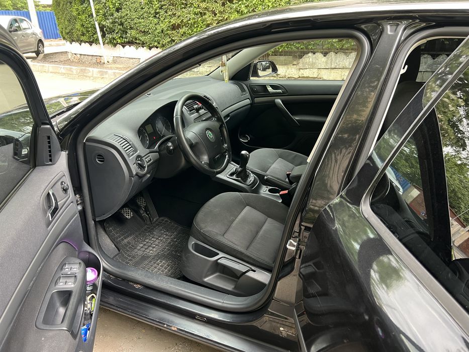SKODA Octavia 2007 — imagine 4