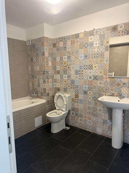 Casă de închiriat în Green City 1 Decembrie