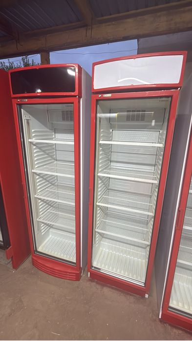 Витринные холодильники