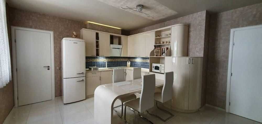 Продава се Двустаен апартамент в София, Дианабад - 70 кв.м за 2015 €/кв.м - Снимка #4