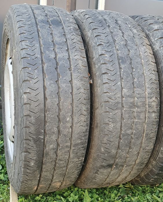 Cauciucuri 205 65 16 C cu jante tabla