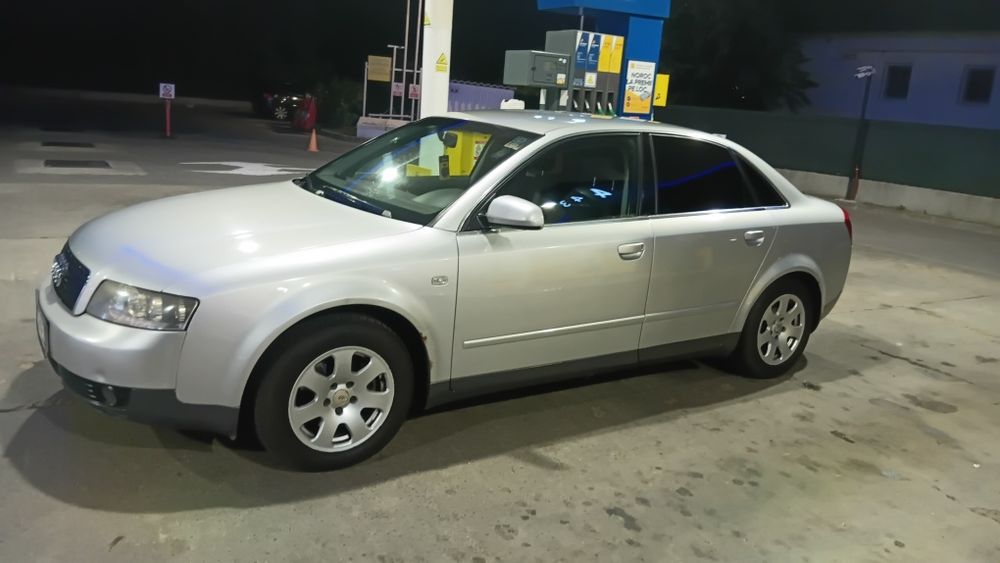 AUDI A4 2003 — imagine 1