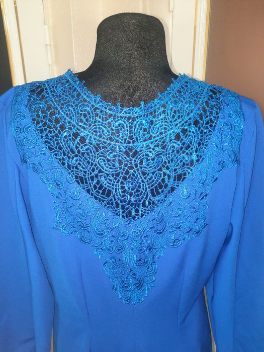 Платье на выход цвет электро синий