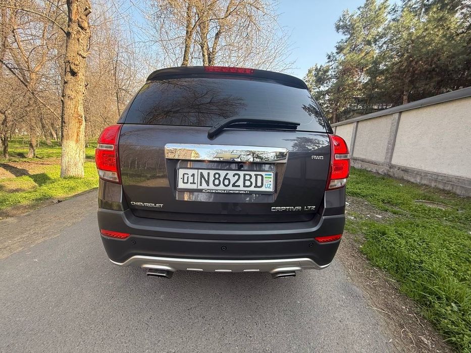 Каптива шевролет машина