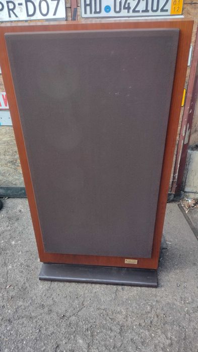 Grundig Monolith 120 Aktiv Box