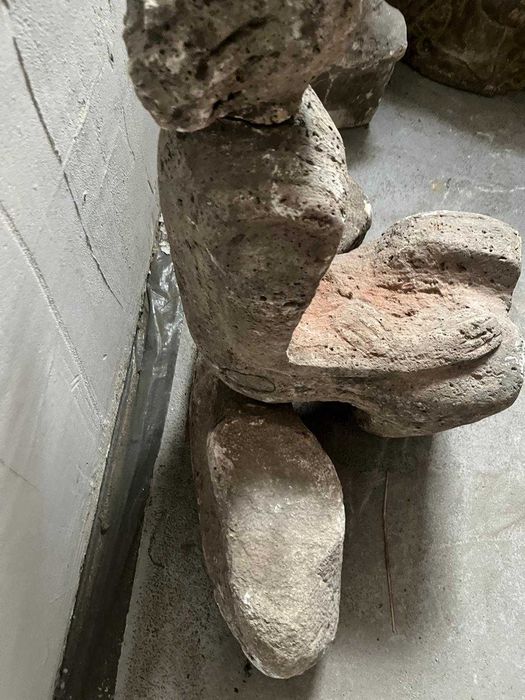 Vand statueta din piatra