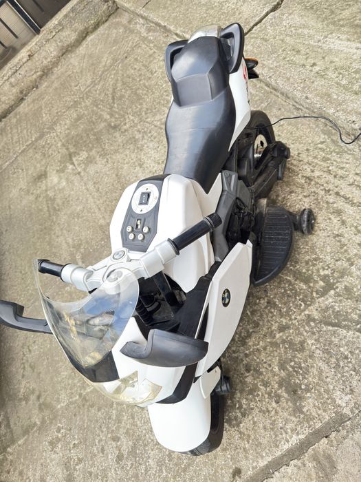 Motocicleta electrica pentru copii BMW