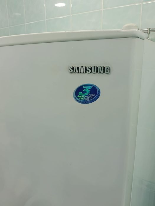 Продам холодильник Samsung