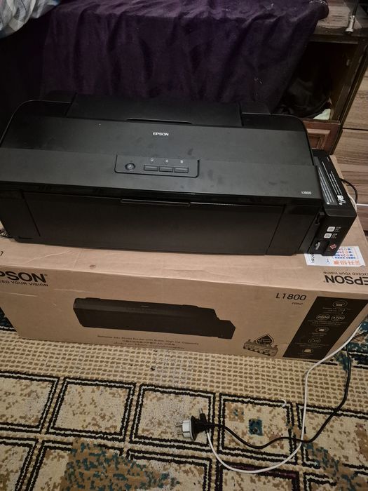 Прдам EPSON L1800