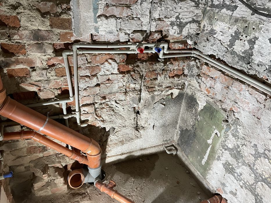 Вик услуги и ремонти,инсталиране на Хидрофор без почивен ден