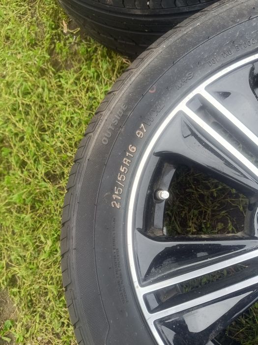 Продам диски и резиной на 16