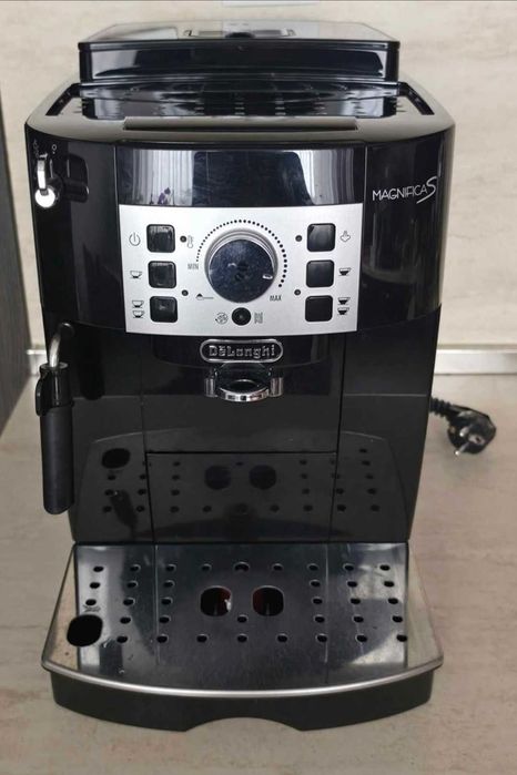 Кафеавтомат DELONGHI MAGNIFICA