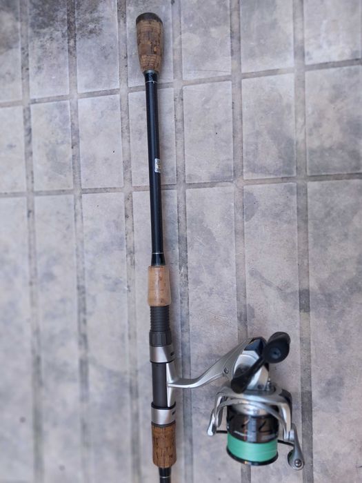 Продавам спининг комплект