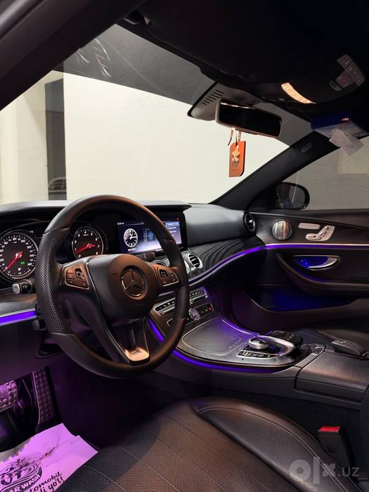 Mercedes Benz W213 E300